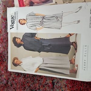 Vogue vintage sewing pattern (Perry Ellis) size 12 uncut and unused
